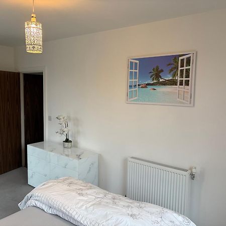 Spacious Apartment In The Heart Of Chelmsford Eksteriør bilde